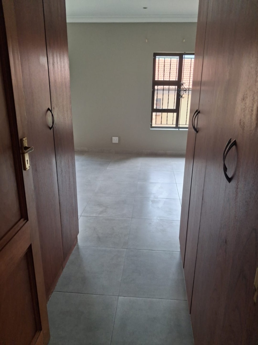 To Let 3 Bedroom Property for Rent in Birdwood Estate North West